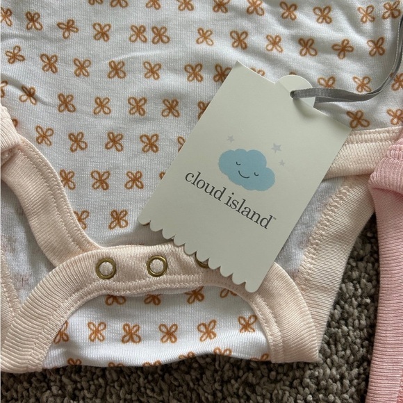 Cloud island NWT modal (like bamboo) onesies 3-6 months - Picture 4 of 4